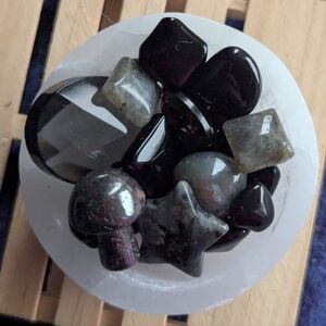 🖤 Smoky Black Bowl ☮️ Bloodstone AGATE Crystal ✨Spectrolite Obsidian Onyx Gems